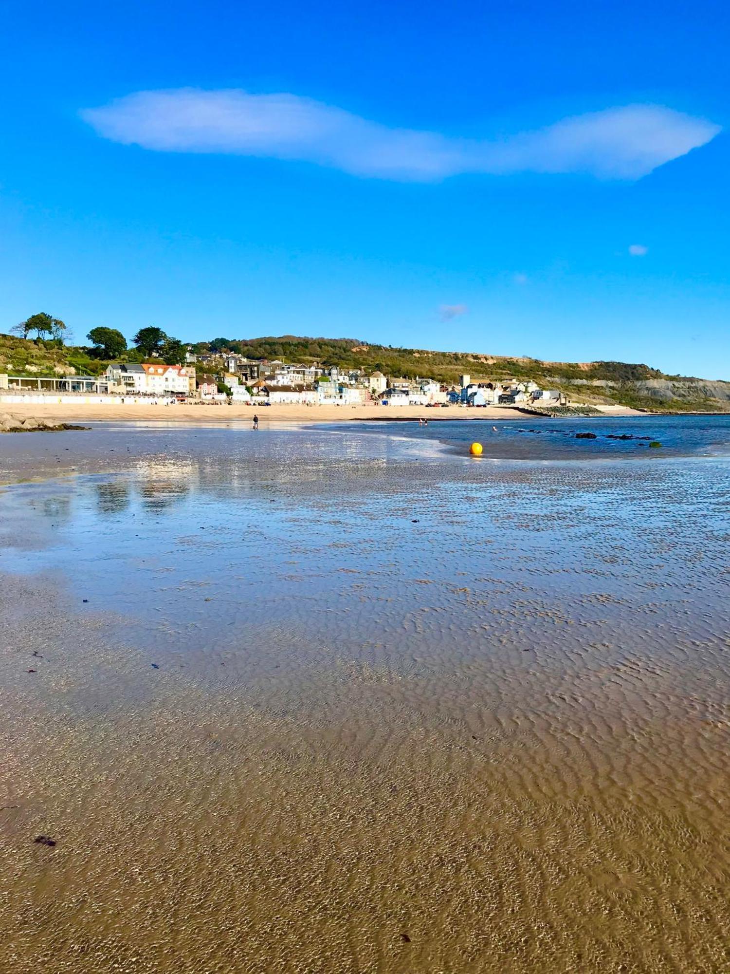 Lyme Regis Renovated Period Seaside Flat Daire Dış mekan fotoğraf